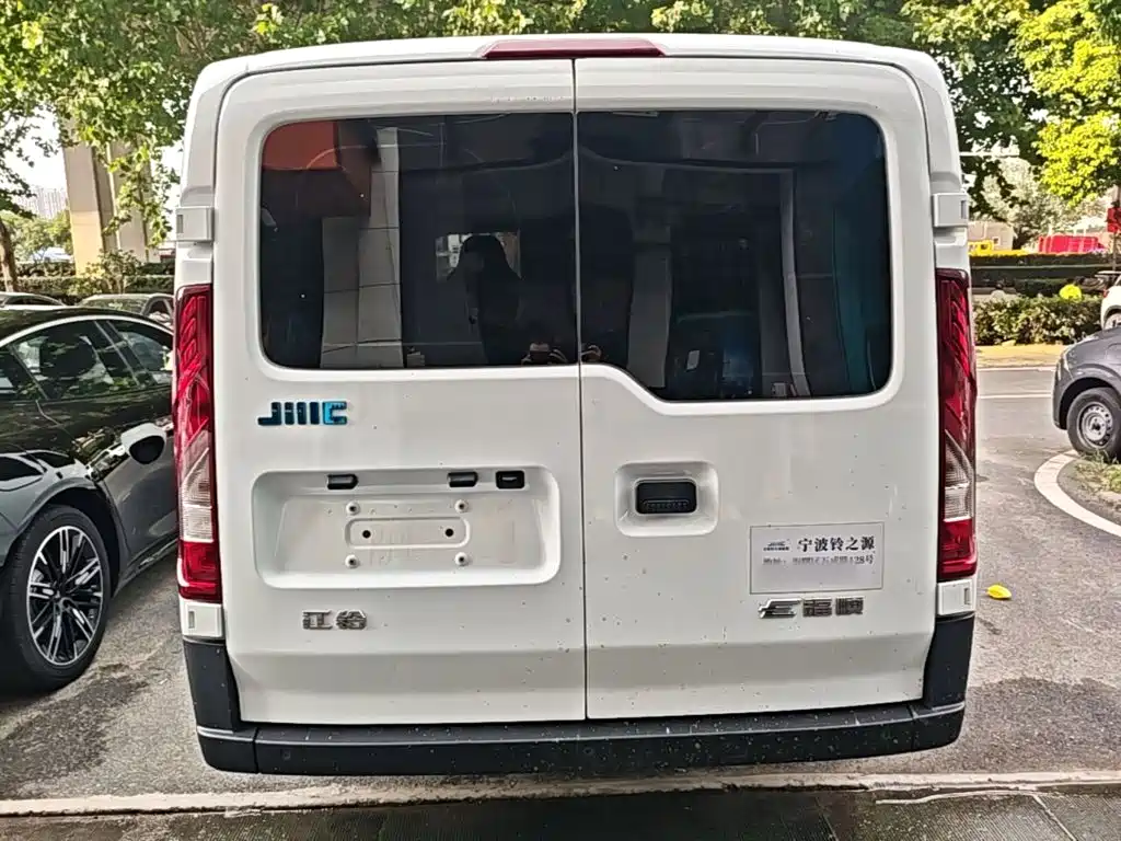 JMC E-Fushun — миниатюра 6