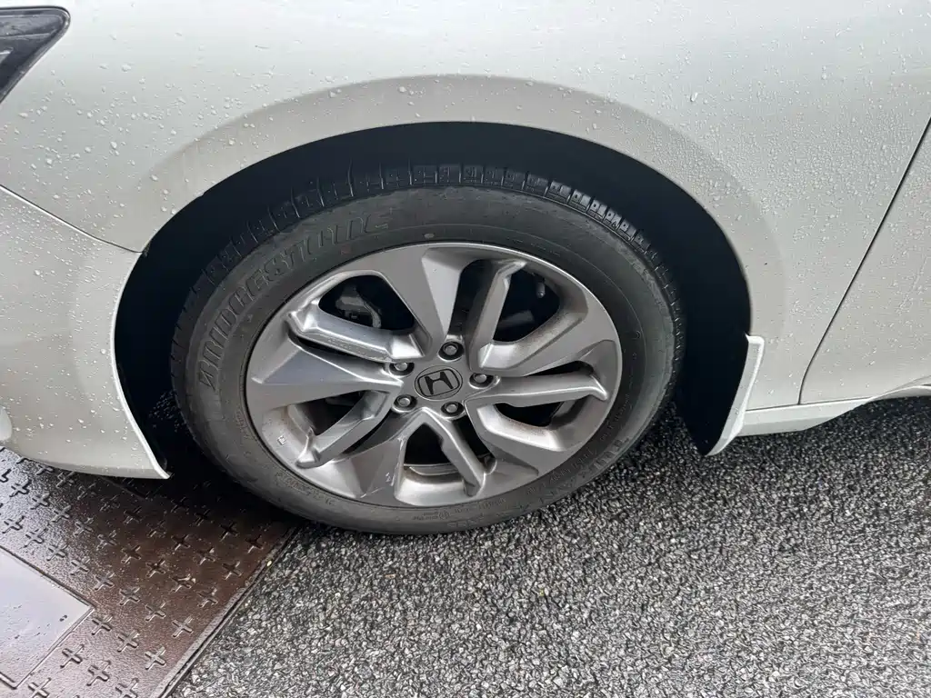 Honda Accord — миниатюра 2