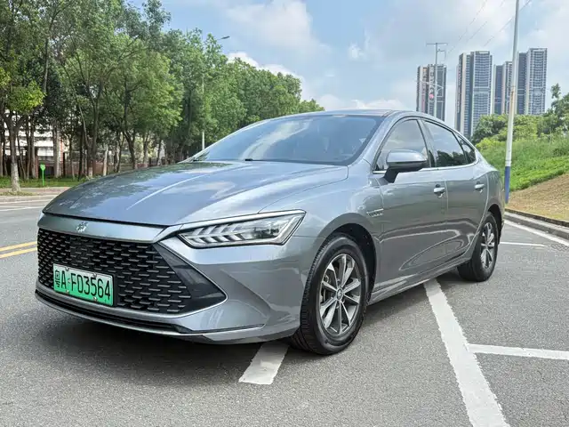 2023 BYD Qin