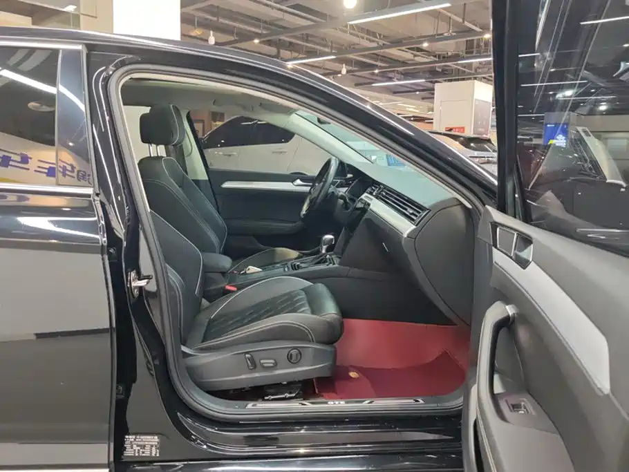 Volkswagen 迈腾 PHEV — миниатюра 8