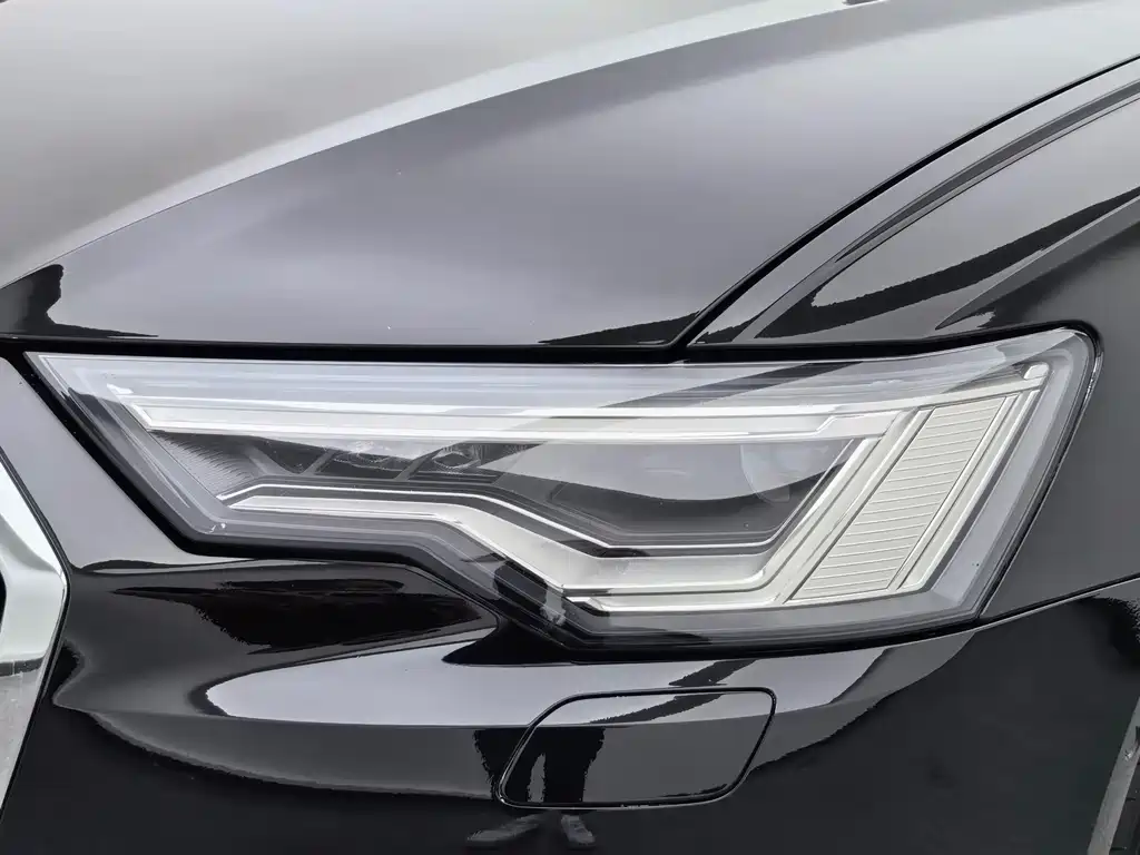 Audi A6L 2022 55 TFSI quattro Premium