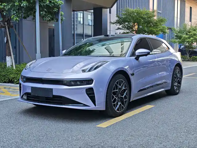 2026 Zeekr 001