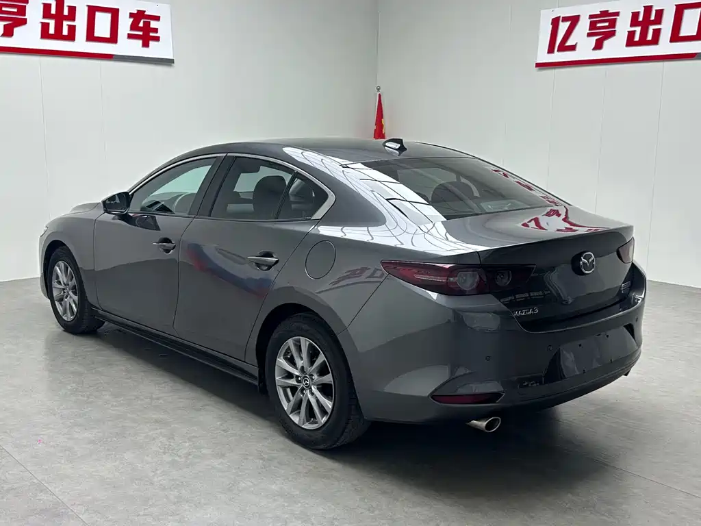 Mazda 3 Axela — миниатюра 16