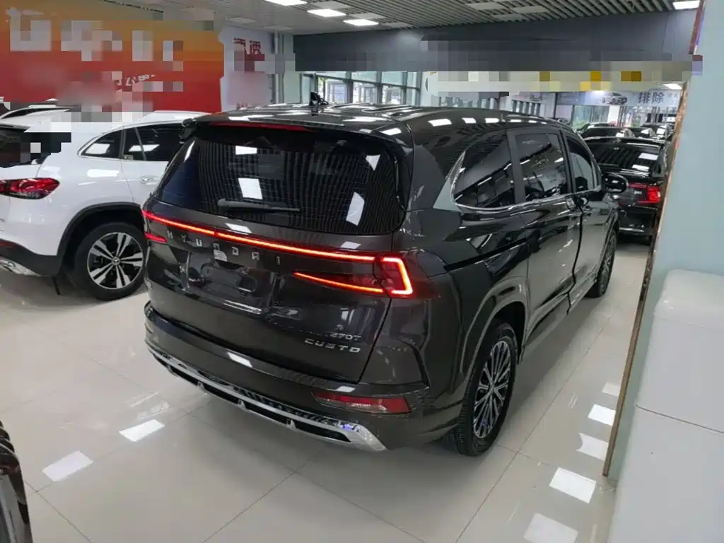 Hyundai Custo 2024 270TGDi LUX Luxury