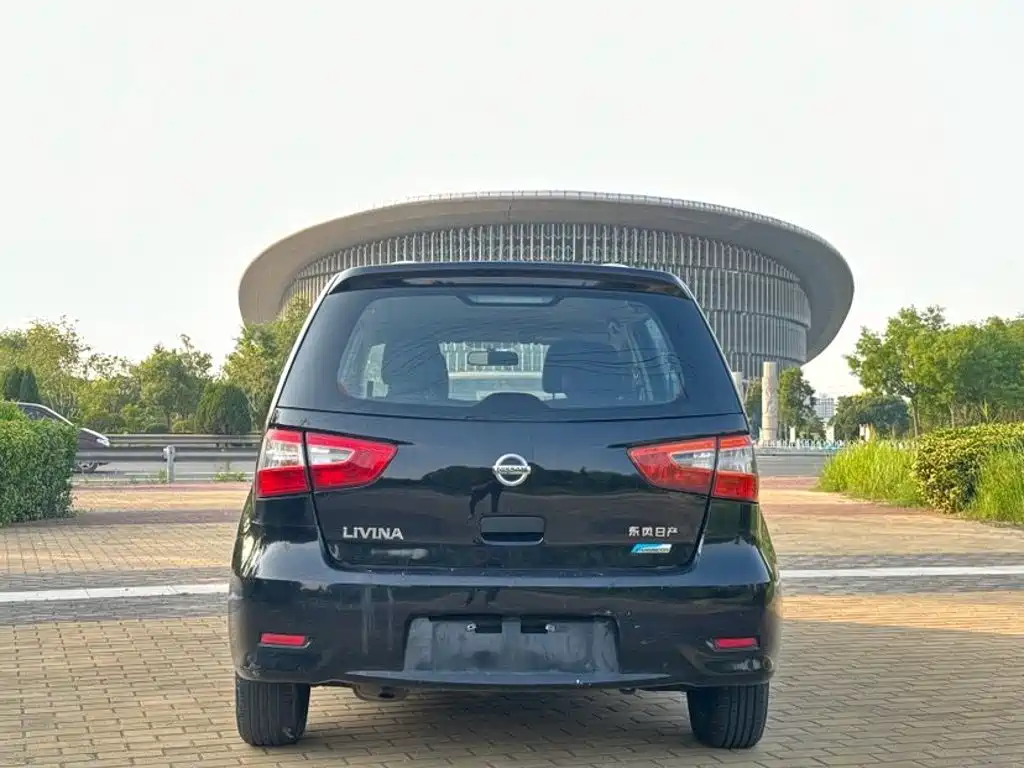 Nissan Livina — миниатюра 5