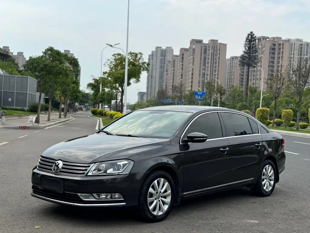 Volkswagen Magotan 2012