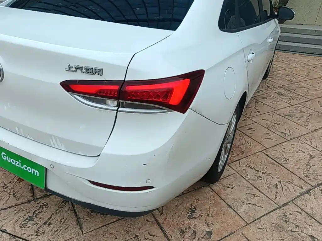 Buick Excelle — миниатюра 8