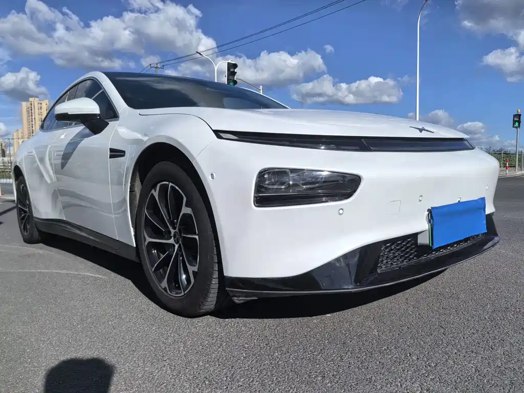 XPeng P7 — миниатюра 3
