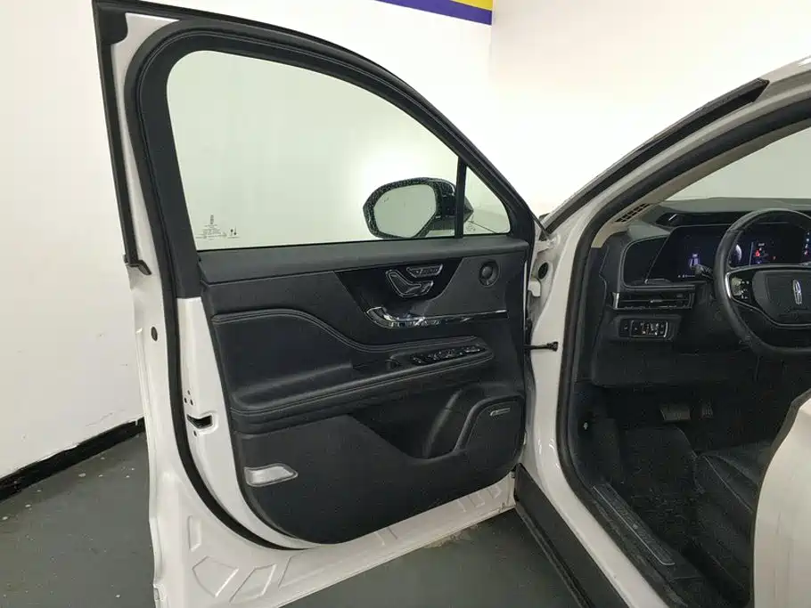 Lincoln Corsair 2.0T 4WD Premium Shine Edition, фото 7