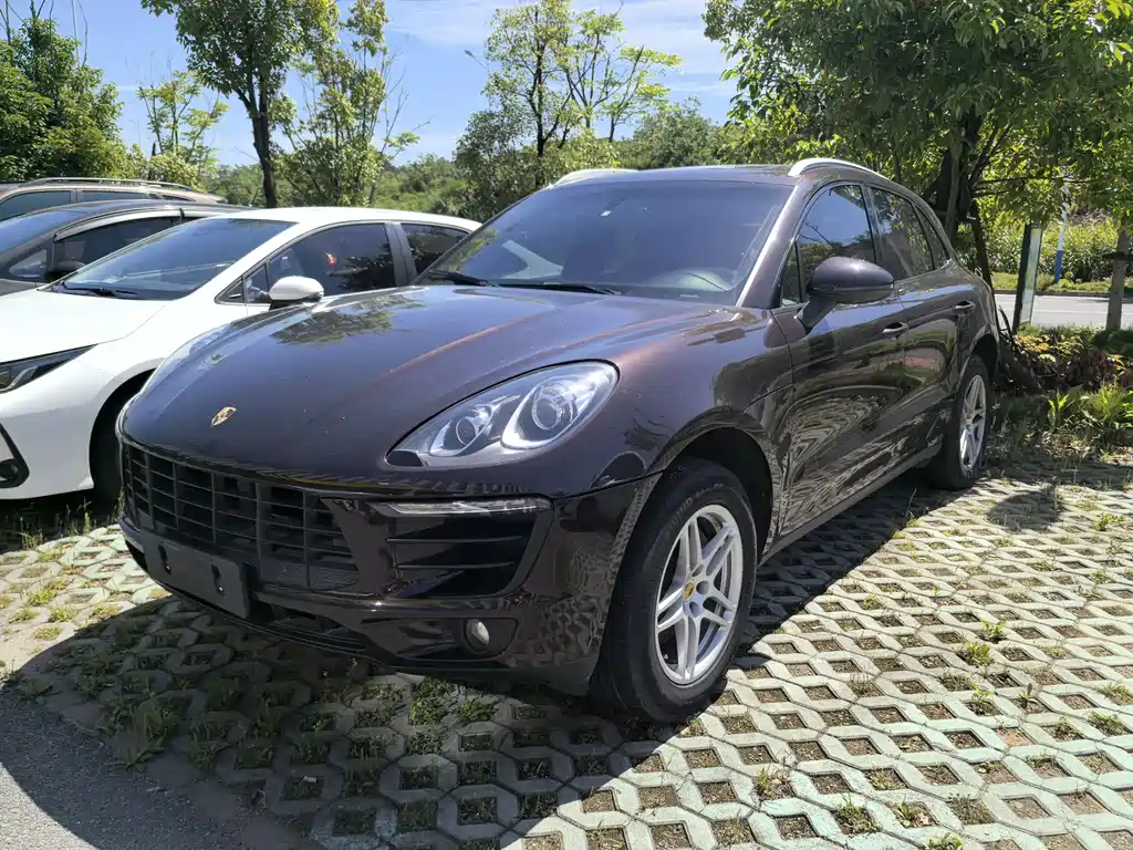 Porsche Macan 2016