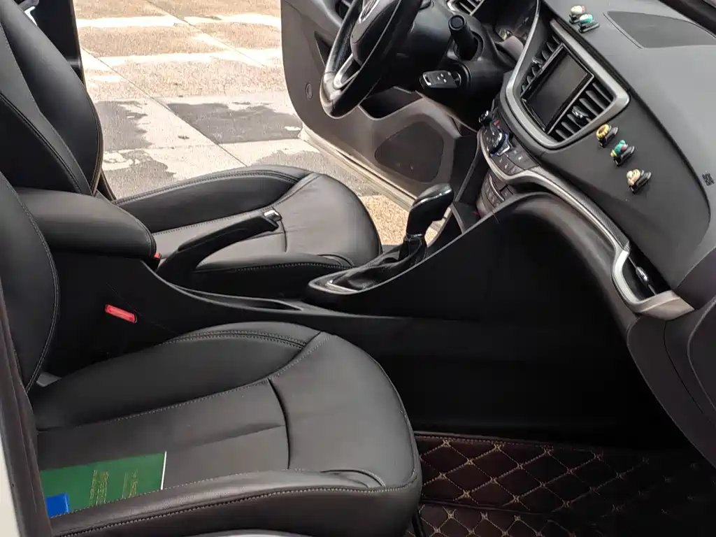 Buick Excelle — миниатюра 11