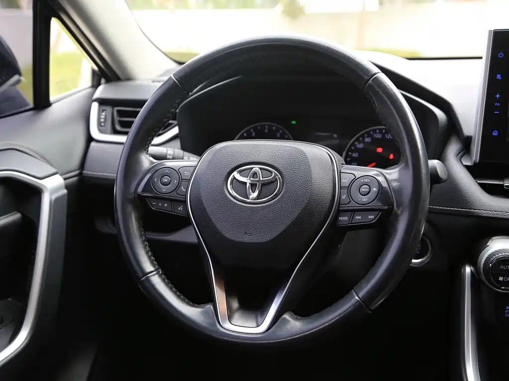 Toyota Wildlander — миниатюра 5