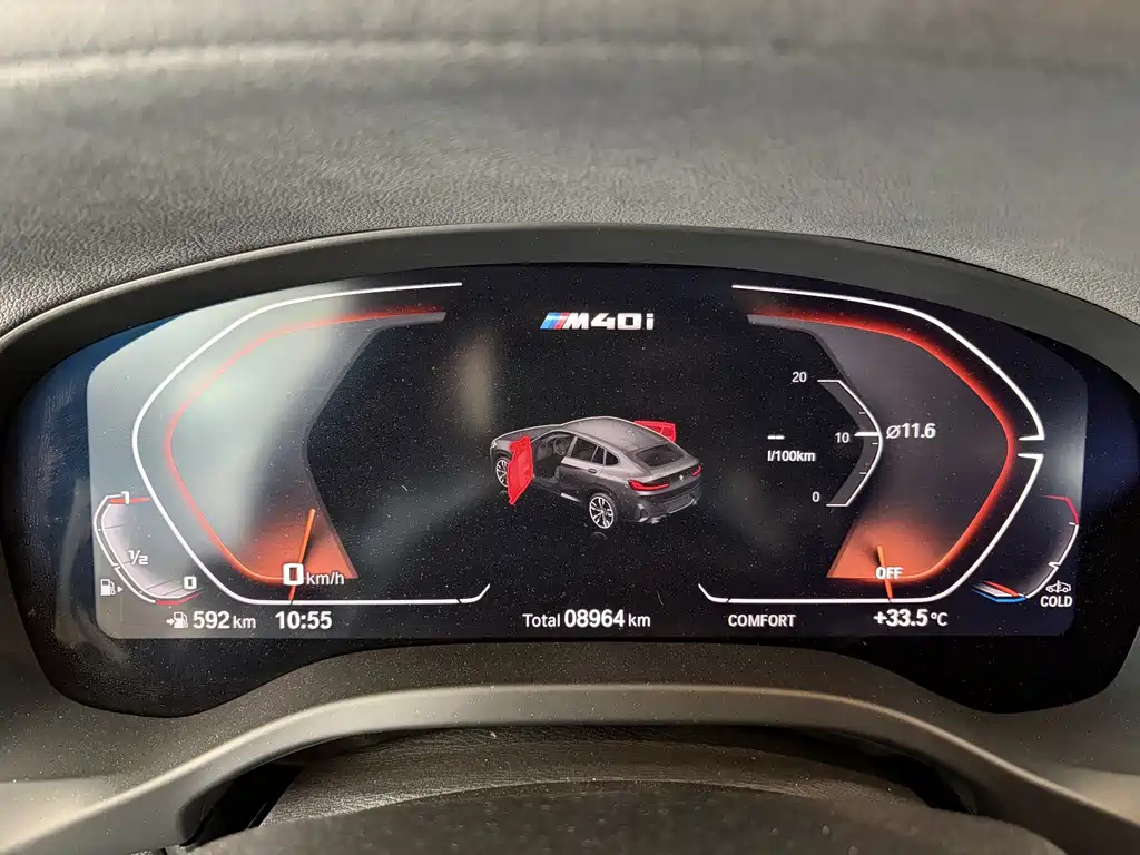 BMW X4 M40i — миниатюра 8