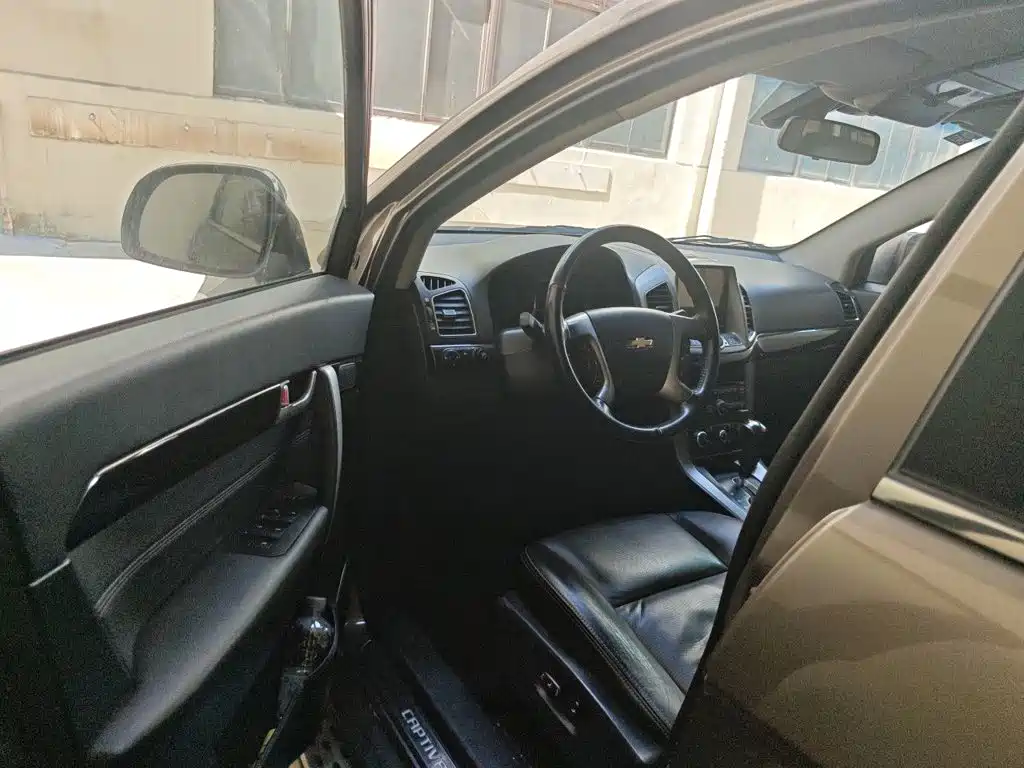Chevrolet Captiva — миниатюра 14