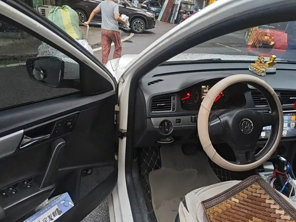 Volkswagen Lavida — миниатюра 17