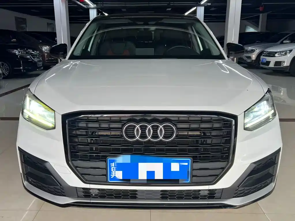 Audi Q2L — миниатюра 2