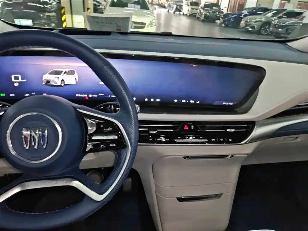 Buick Century 2025 2.0T мест