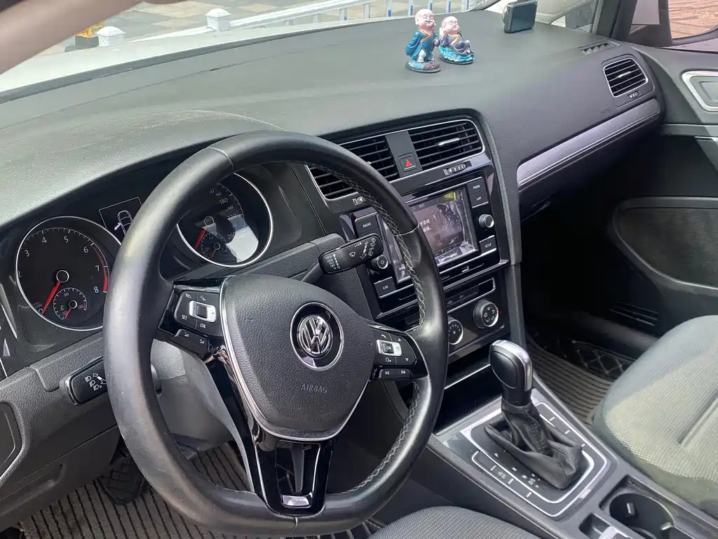 Volkswagen Golf — миниатюра 9