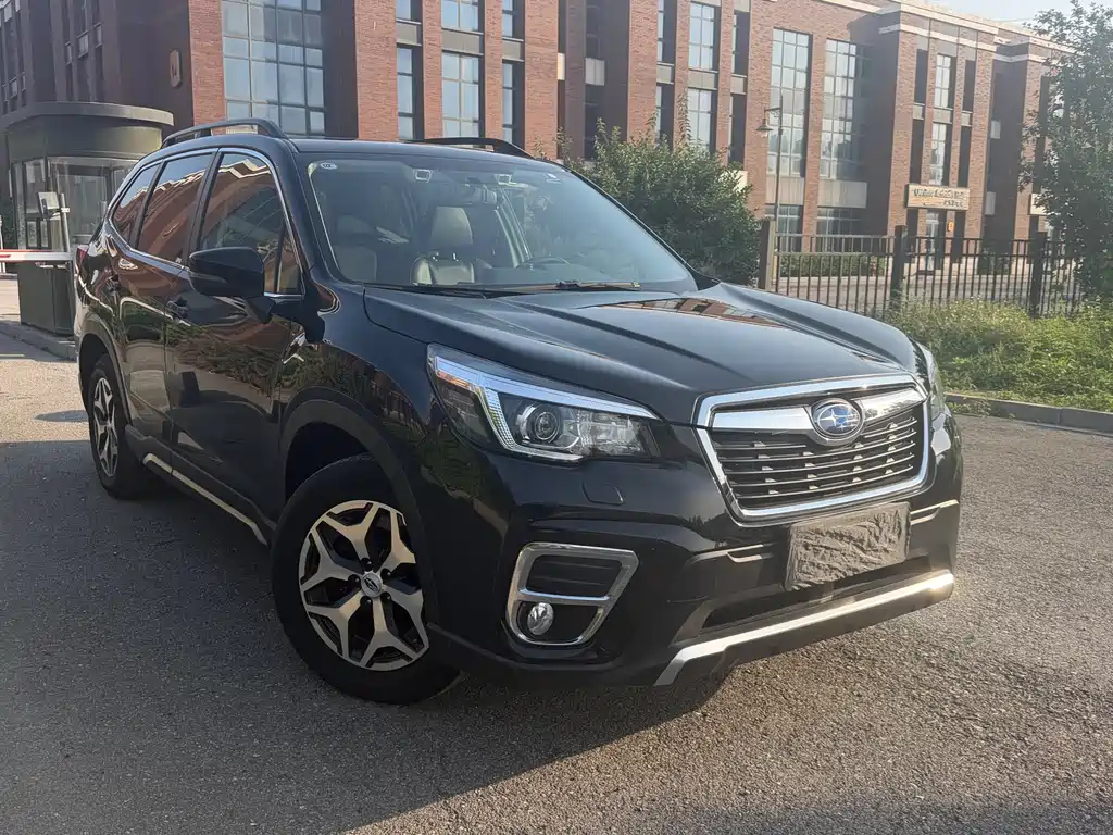 Subaru Forester 2021 2.0i Luxury EyeSight