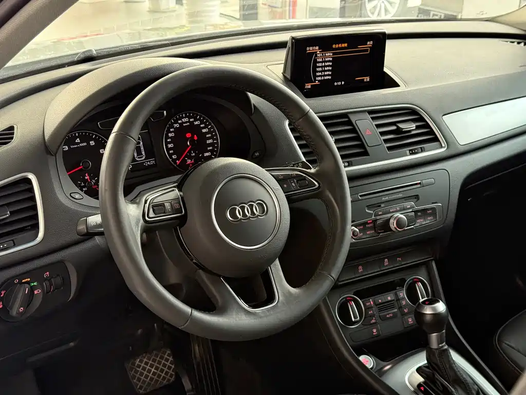 Audi Q3 — миниатюра 8
