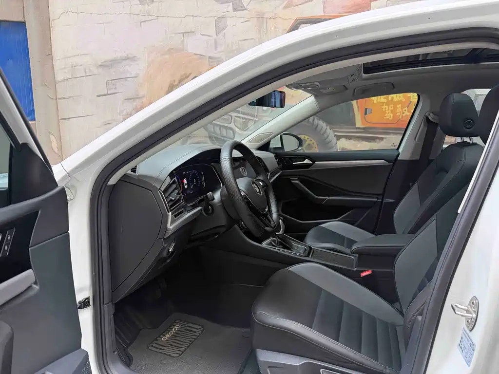 Volkswagen Sagitar — миниатюра 7