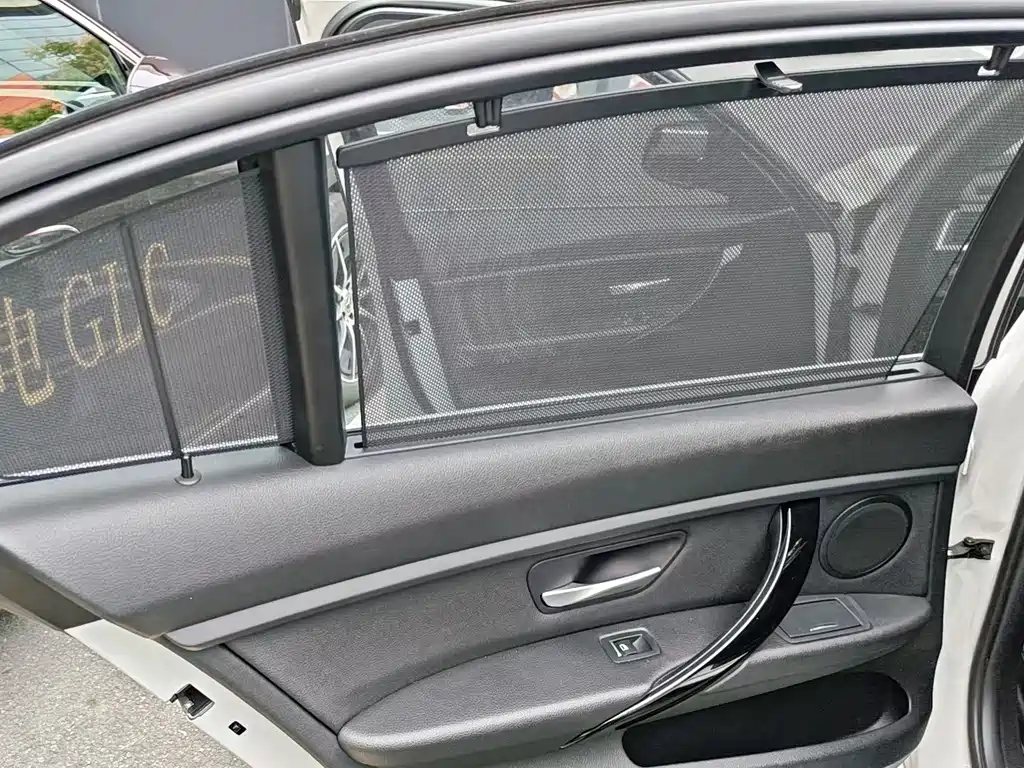 BMW 3 Series — миниатюра 8