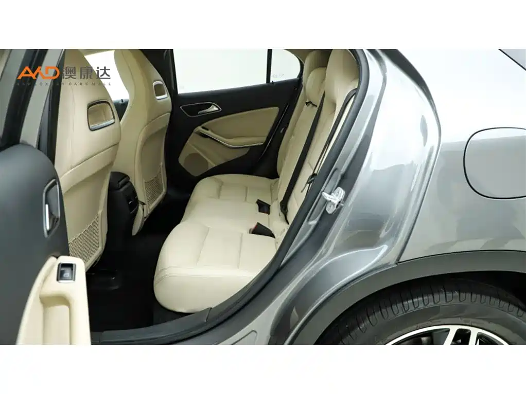 Mercedes-Benz GLA — миниатюра 7