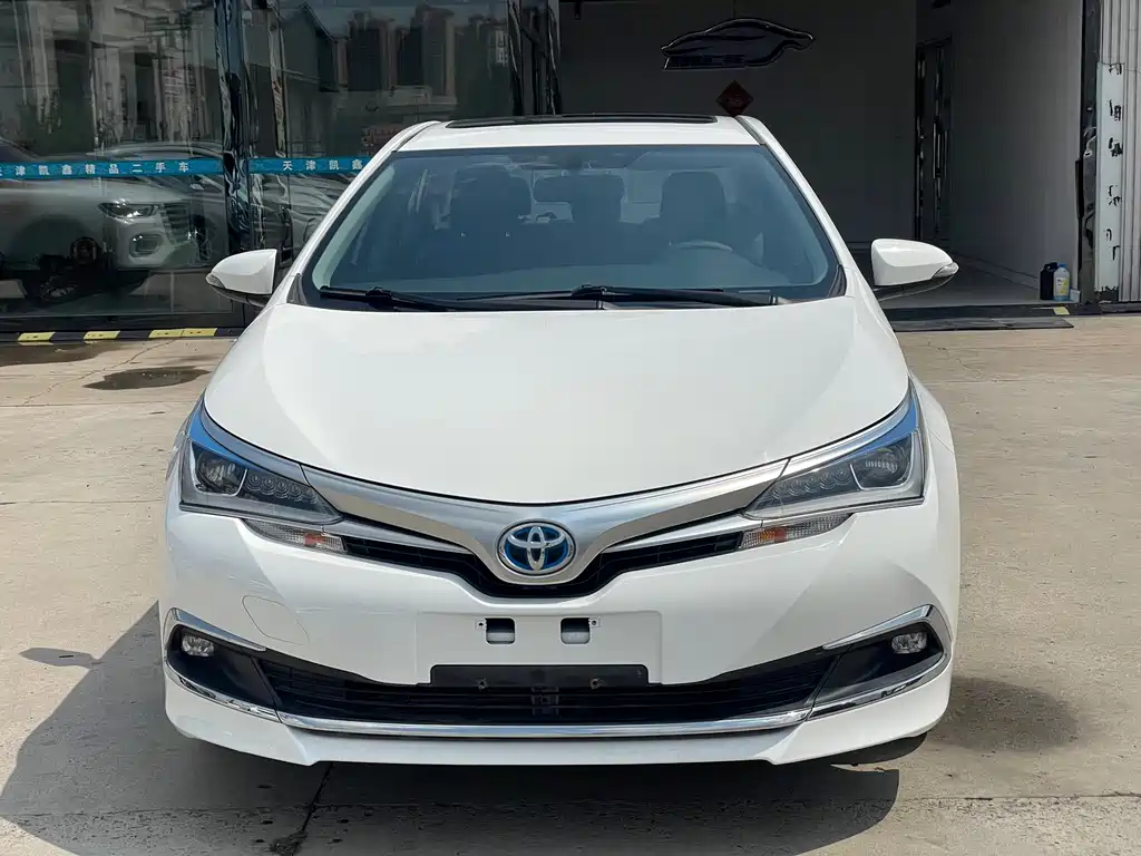 Toyota Corolla 2016 1.8L E-CVT Luxury
