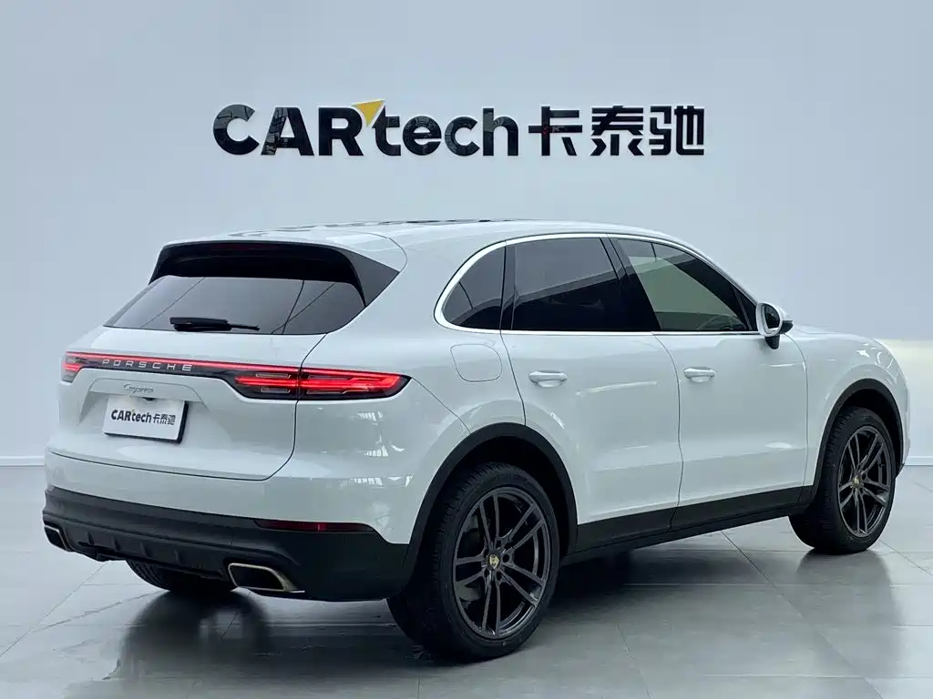 Porsche Cayenne — миниатюра 4