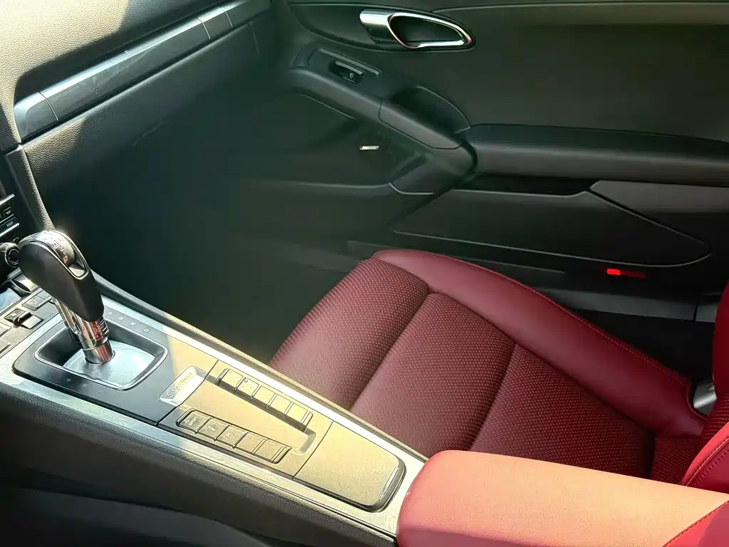 Porsche Cayman — миниатюра 8