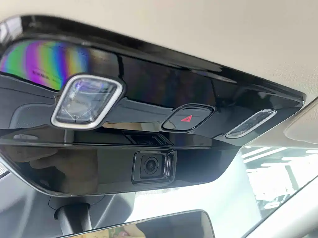 Li Auto Li MEGA — миниатюра 28