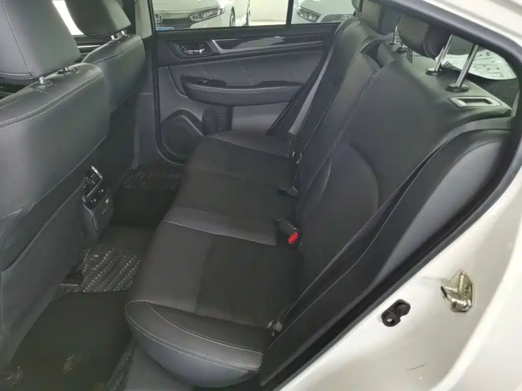 Subaru Legacy — миниатюра 17
