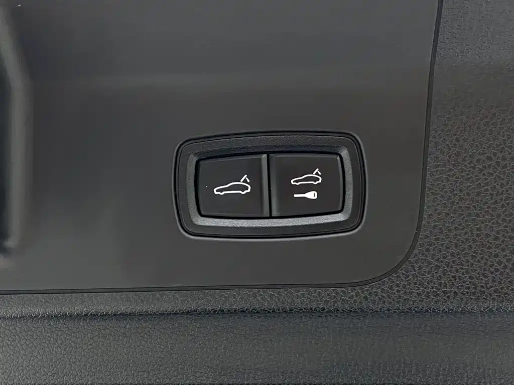 Porsche Panamera — миниатюра 33