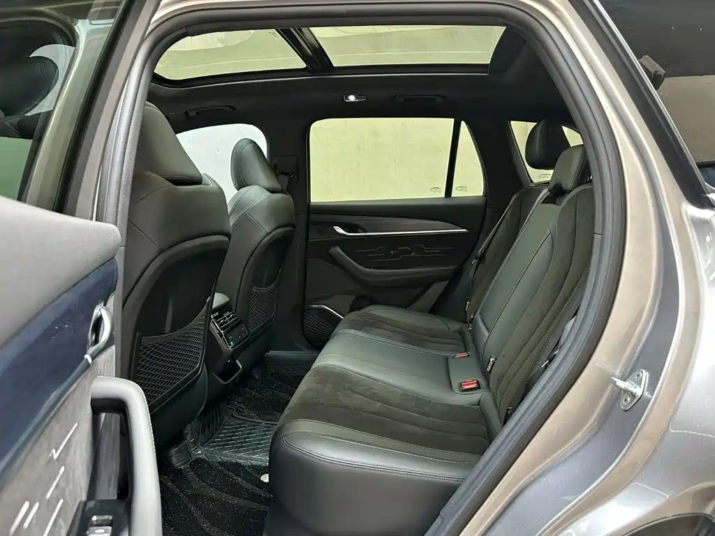 Geely Xingyue L — миниатюра 9
