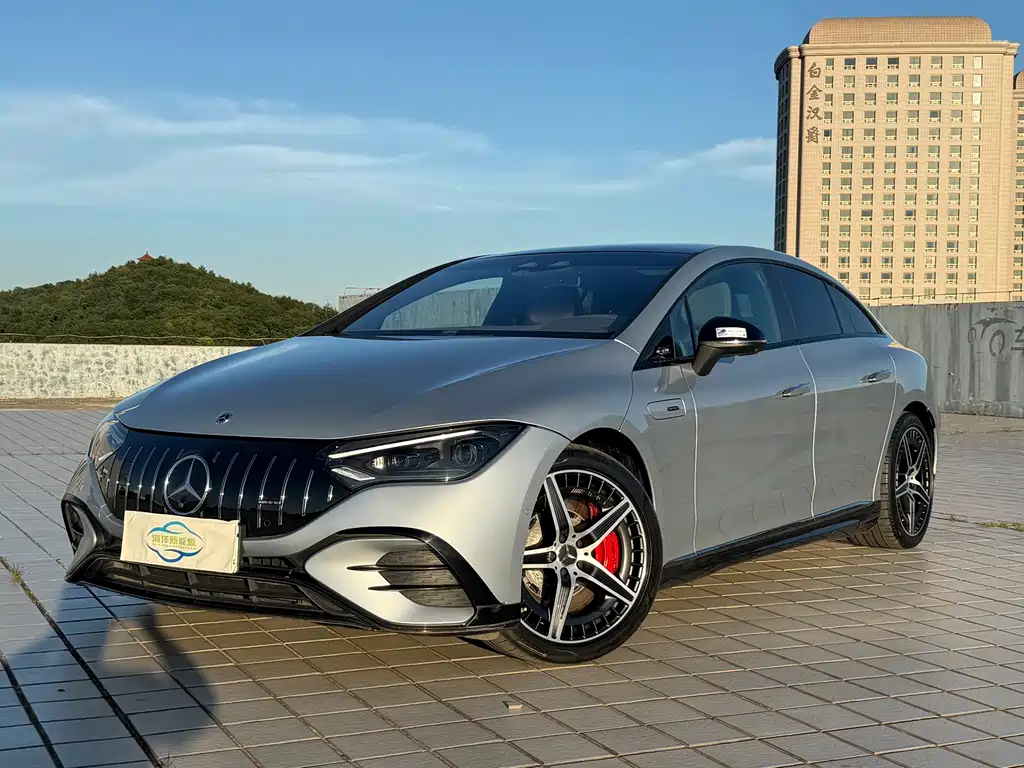 Mercedes-Benz EQE AMG