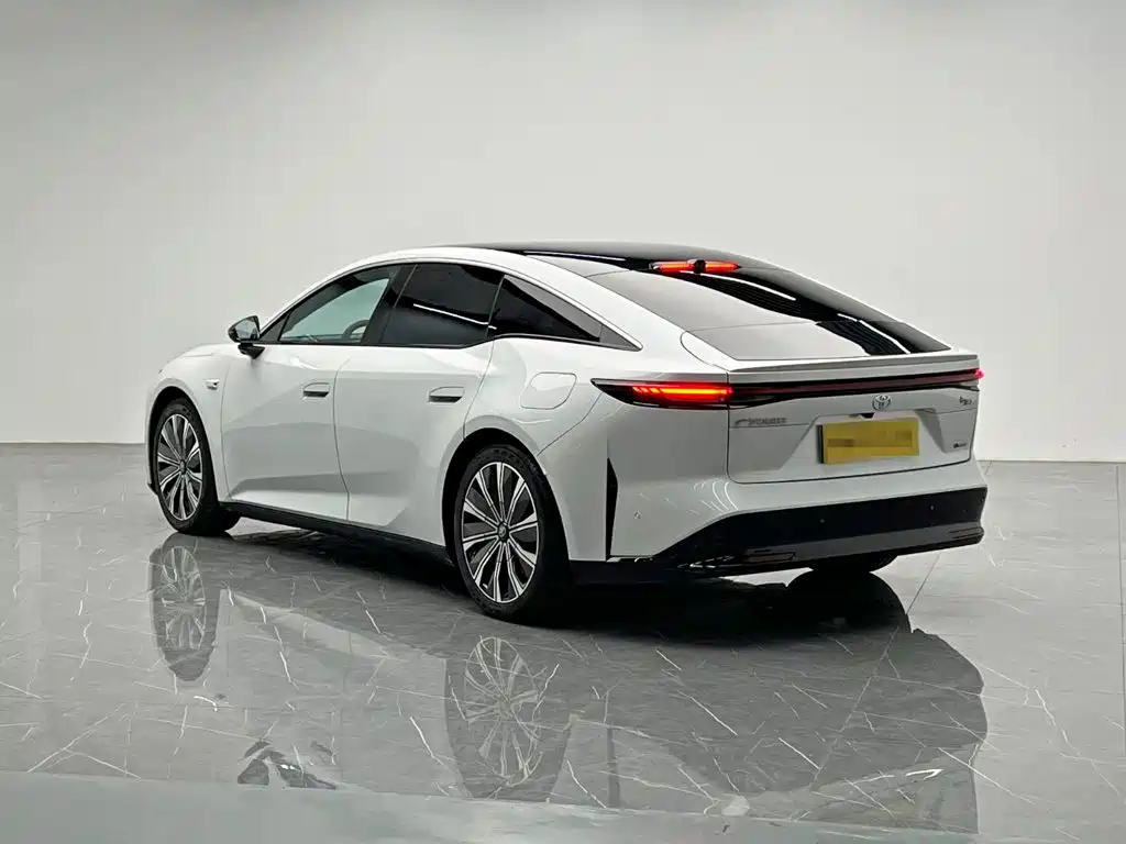 Toyota bZ7 — миниатюра 4