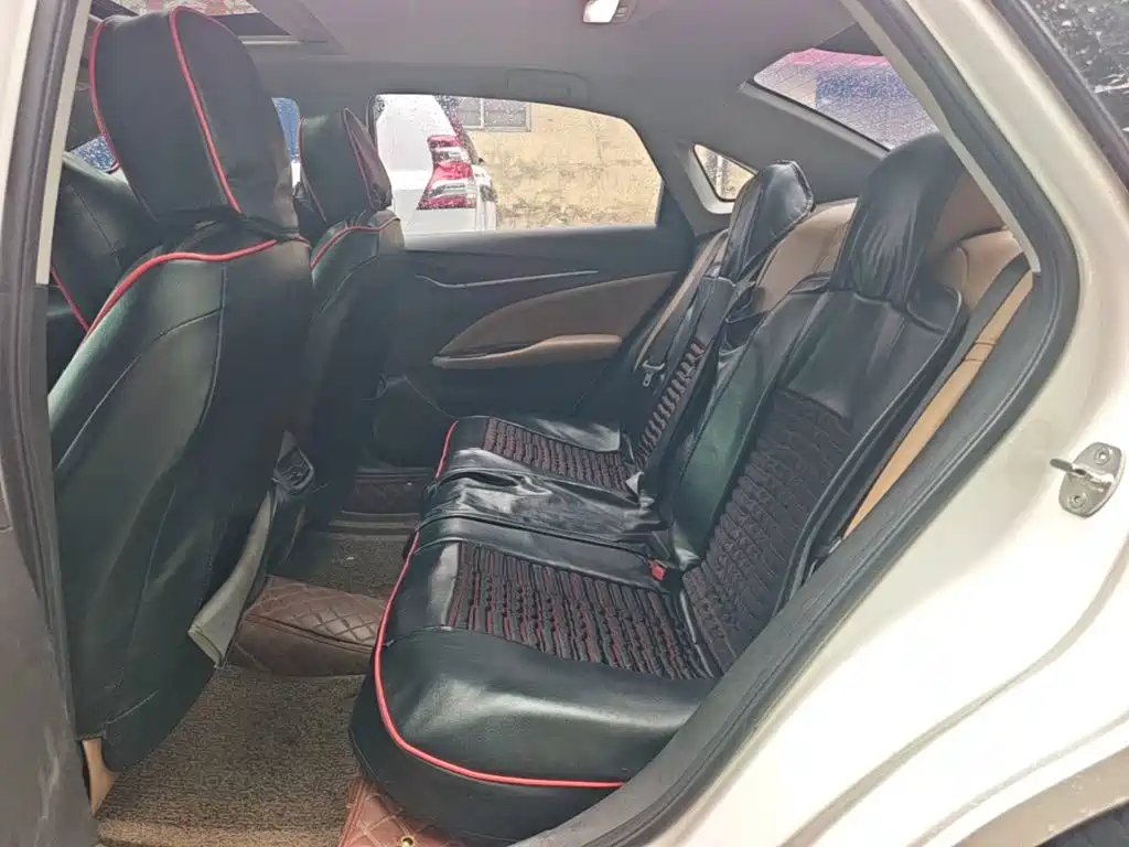 Buick Excelle — миниатюра 17
