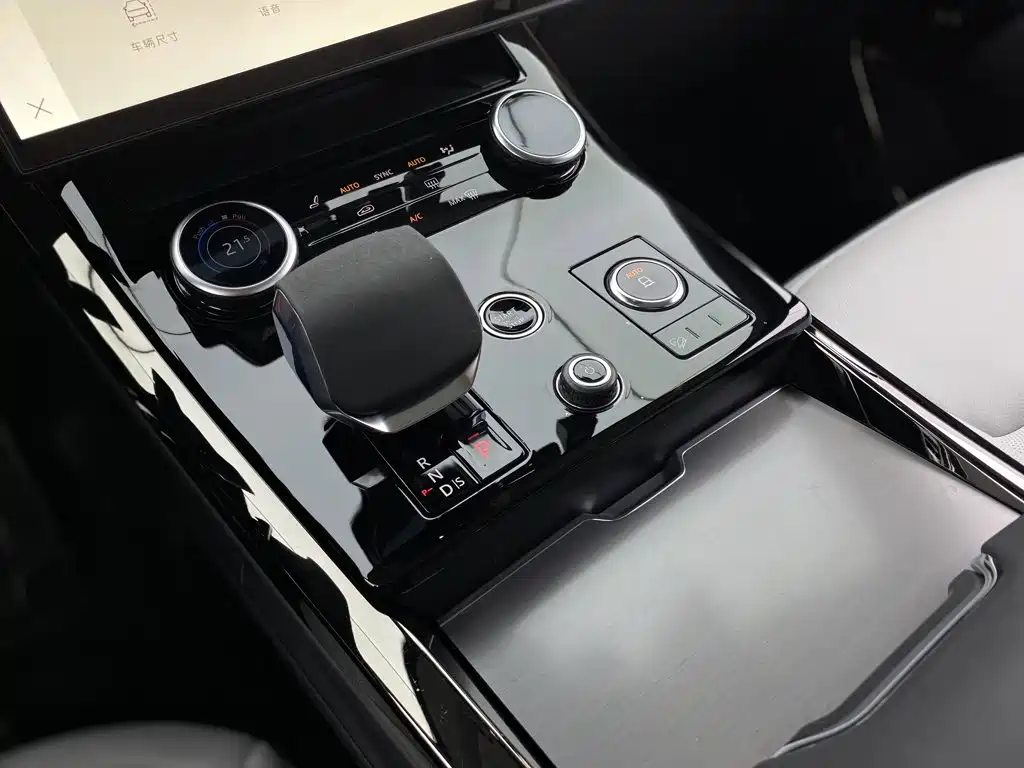 Land Rover Sport — миниатюра 21