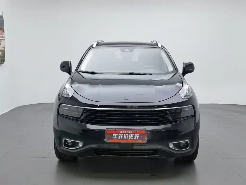 Lynk & Co 01 2017 2.0T Pro