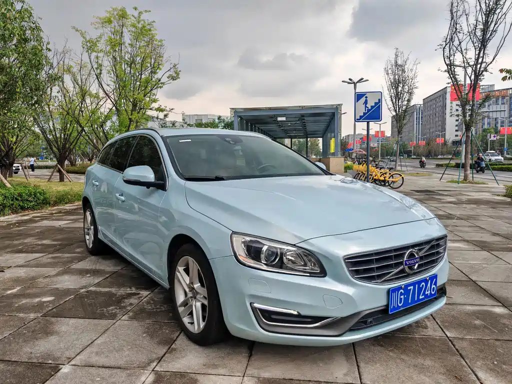 Volvo V60 — миниатюра 3