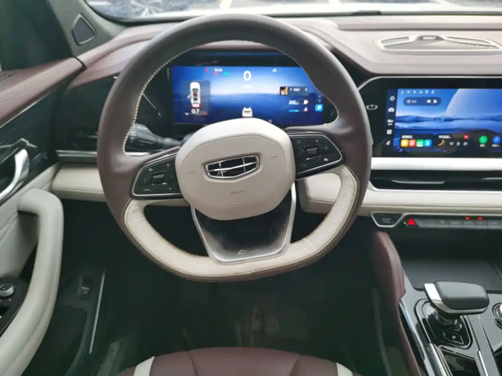 Geely Xingyue L — миниатюра 11