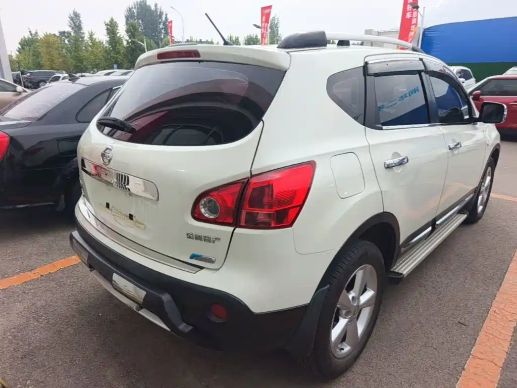 Nissan Qashqai — миниатюра 7