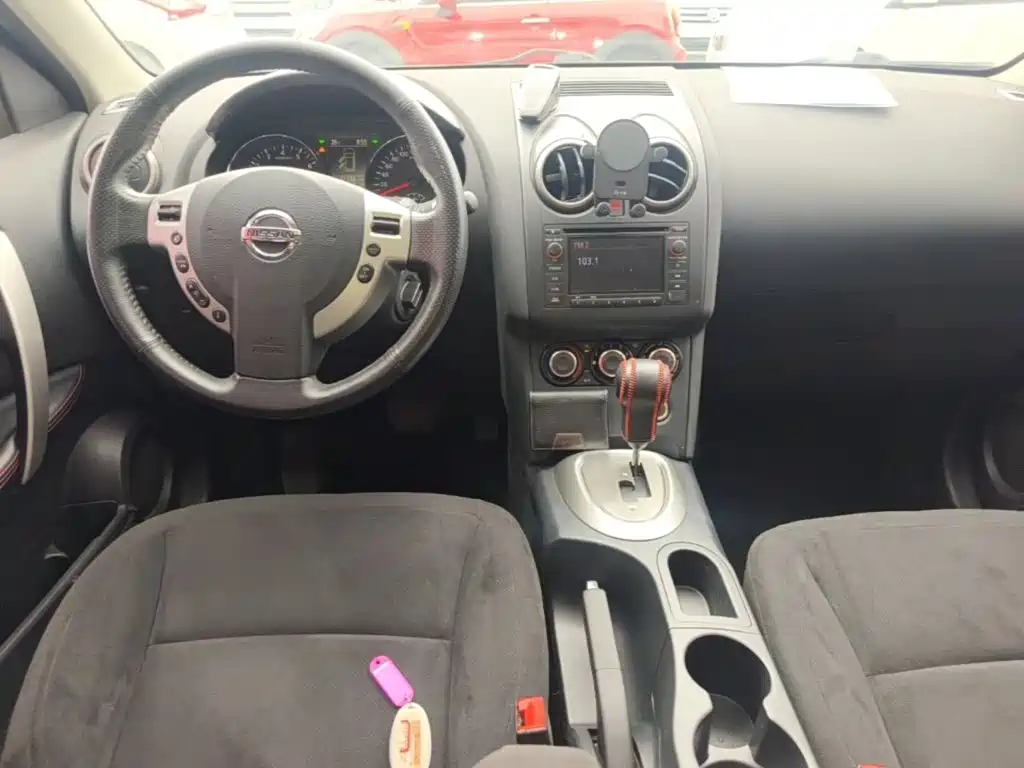 Nissan Qashqai — миниатюра 10