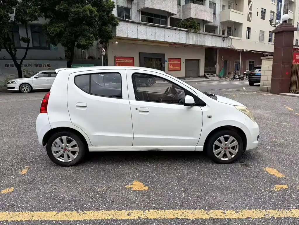 Suzuki Alto — миниатюра 4