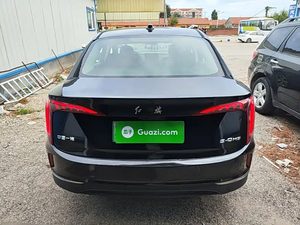Hongqi Hongqi E-QM5 — миниатюра 6