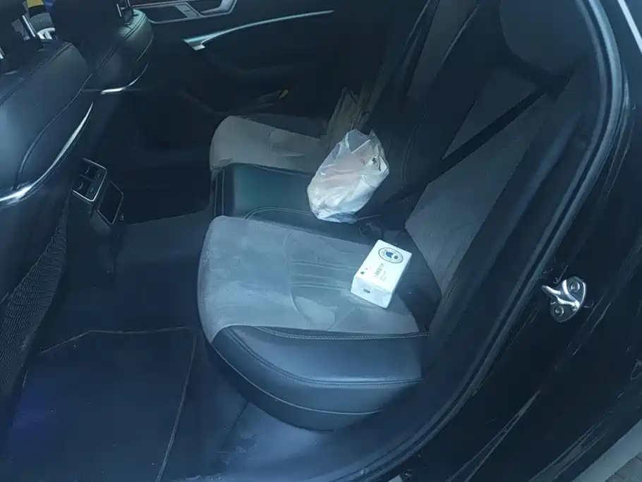 Audi A6L — миниатюра 11