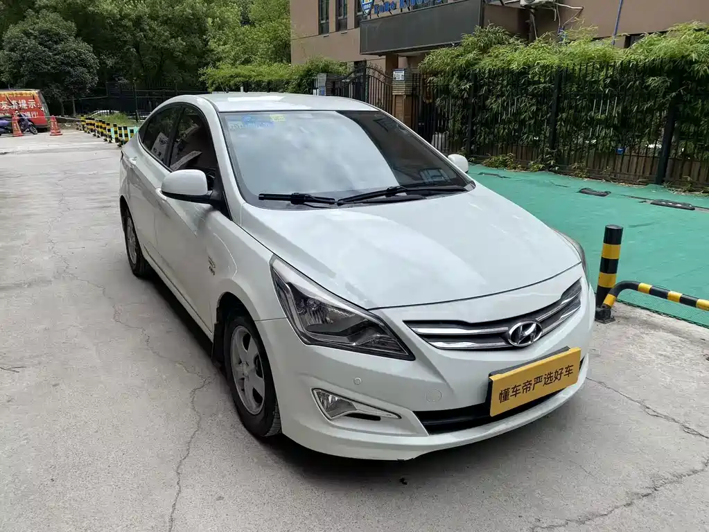 Hyundai Verna — миниатюра 3
