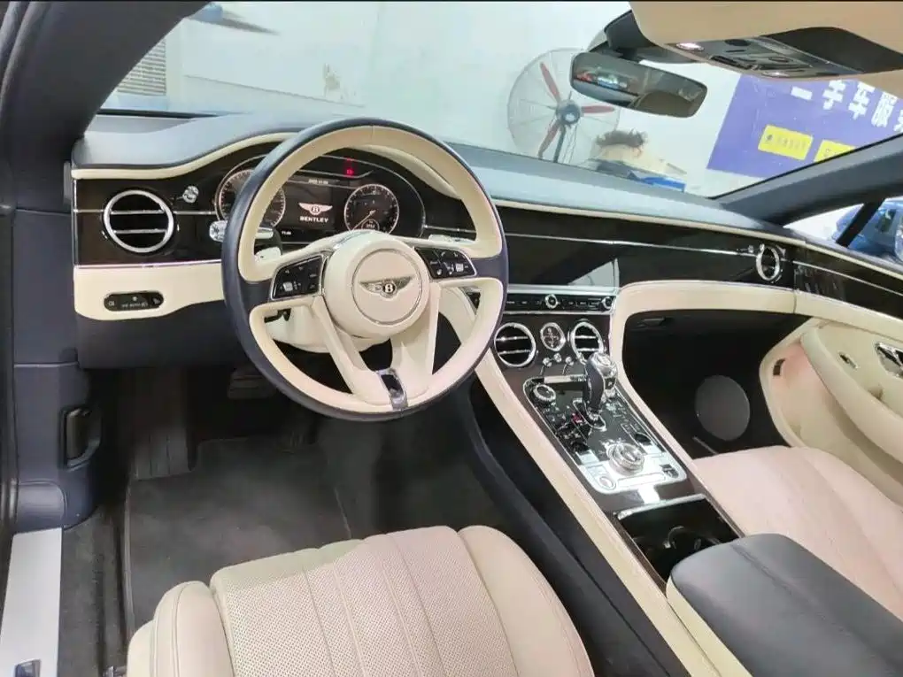 Bentley Continental — миниатюра 6
