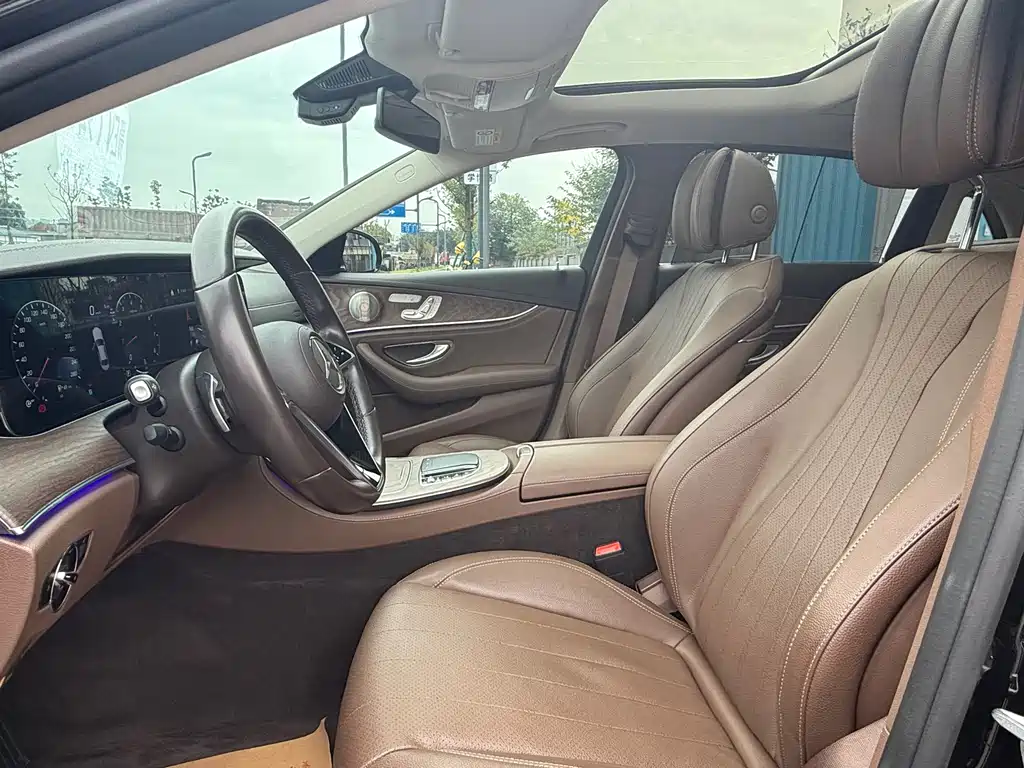 MERCEDES-BENZ E CLASS