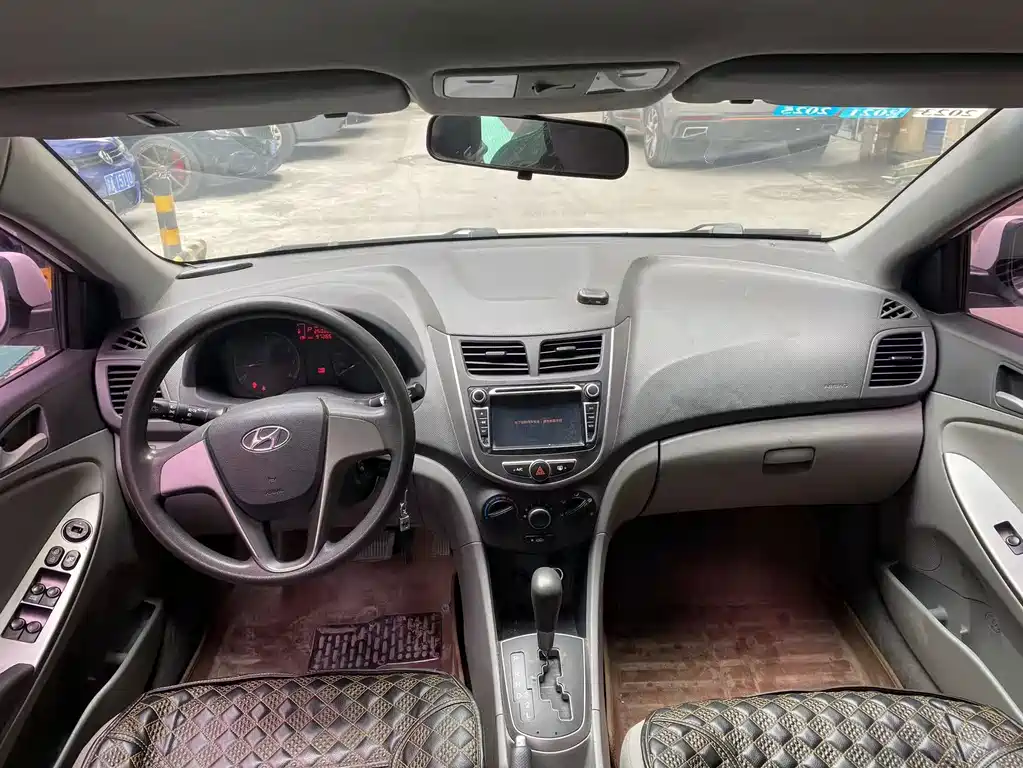 Hyundai Verna — миниатюра 7